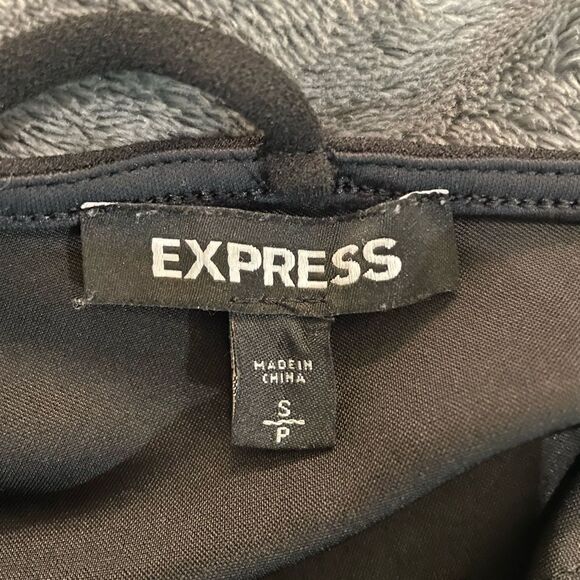 Express Womens spaghetti Strap Black Plunge Neck Top Size Small Nightlife Casual - Picture 3 of 3